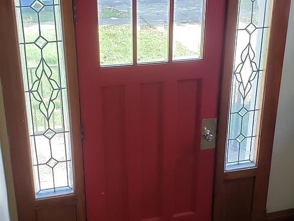 2nd image of 280 Windermere Blvd Floor 1
