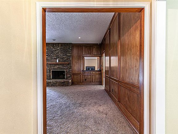 5th image of 106 Willowcrest Dr