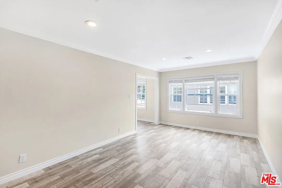 2 bed, 1.0 bath, 800 sqft, $2,785 — Photo 1