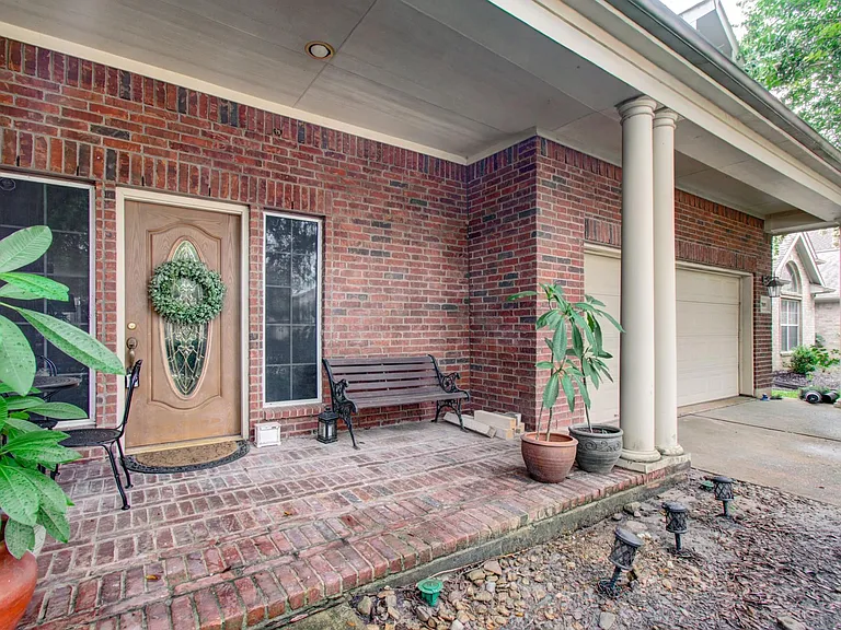 17611 Emerald Garden Ln — Photo 5