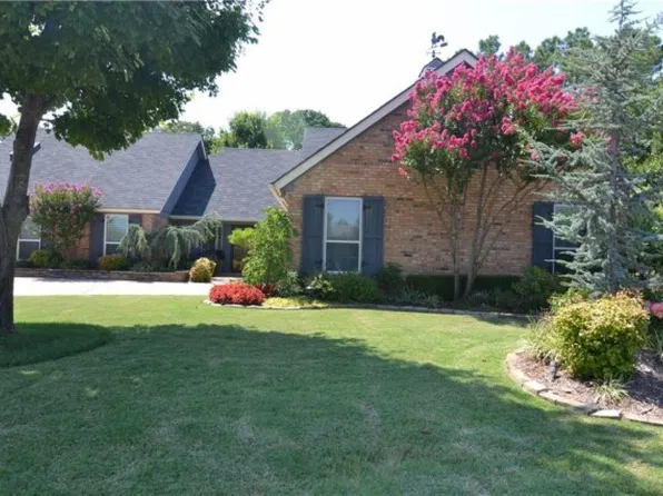 2301 Brookside Ave, Edmond, OK 73034