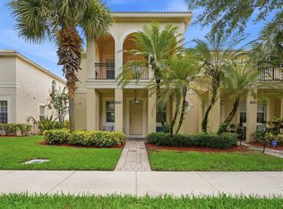 8057 Murano Cir, Palm Beach Gardens, FL 33418