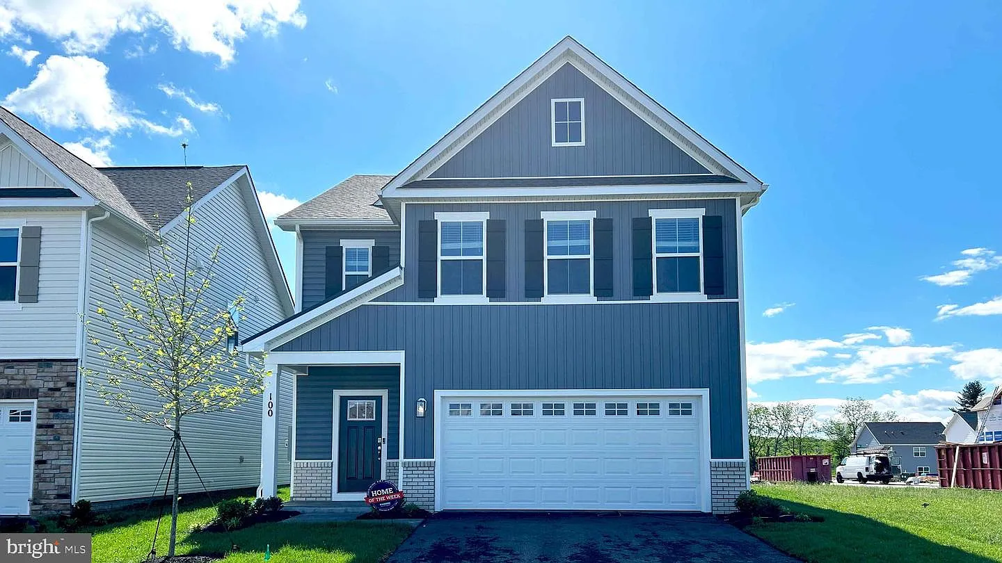 122 Wappinger Ter photo 1