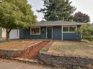10820 NE Sacramento St, Portland, OR 97220
