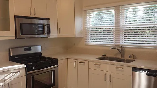 1 Bedroom 1 Bath Craftsman Style Cottage available NOW Photo 1