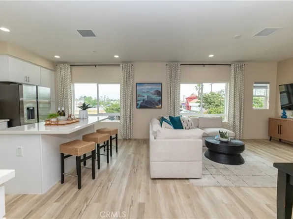 8187 Amerena Way, Fontana, CA 92335
