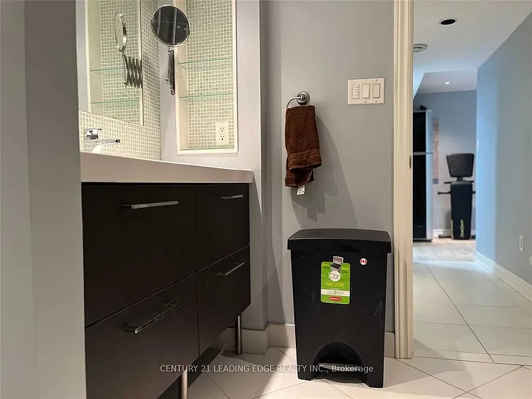 41 Roseglor Cres #BASEMENT — Photo 16