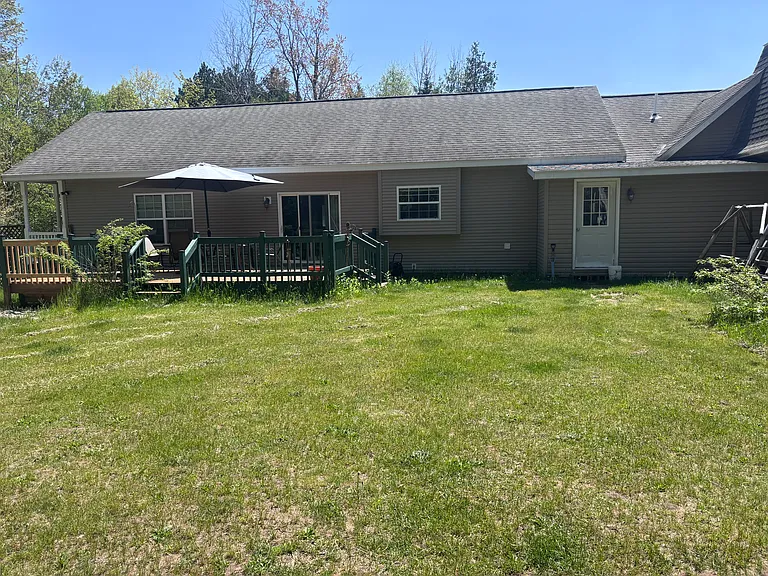 104 N Park Dr — Photo 17