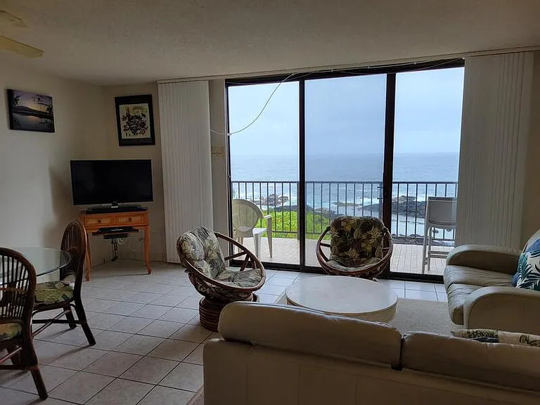 2405 Kalanianaole St #Penthouse 1-11 — Photo 3
