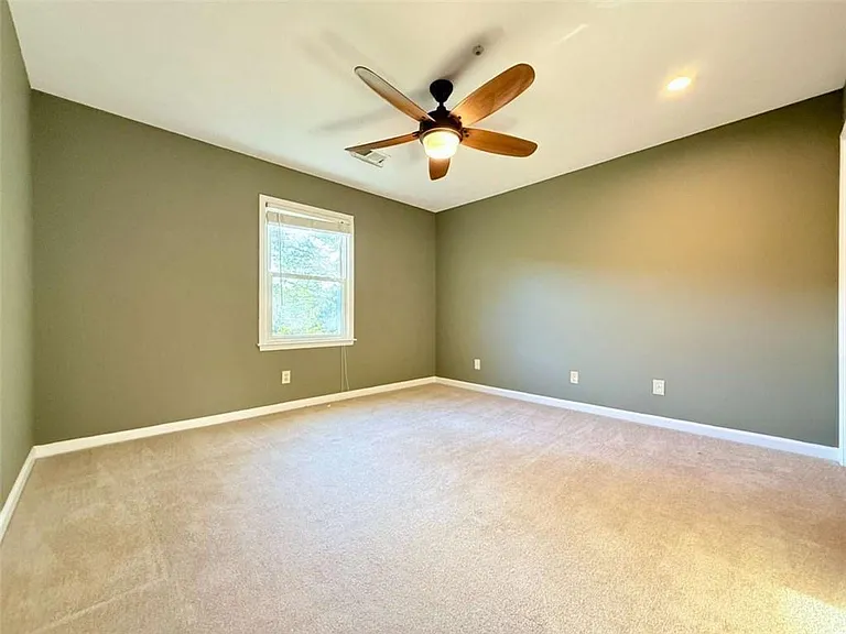8710 Mount Rushmore Dr — Photo 15