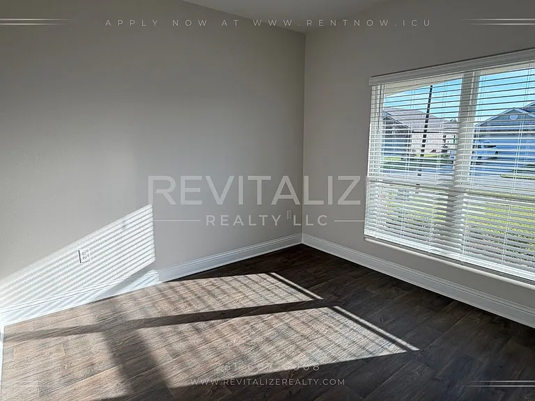 14930 Dayton Cir — Photo 4