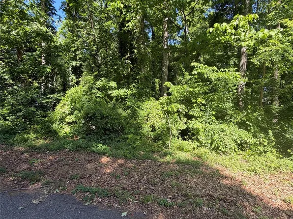 424 Florence Cir, Statesville, NC 28625