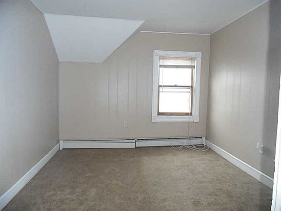 4th image of 12 Mill St