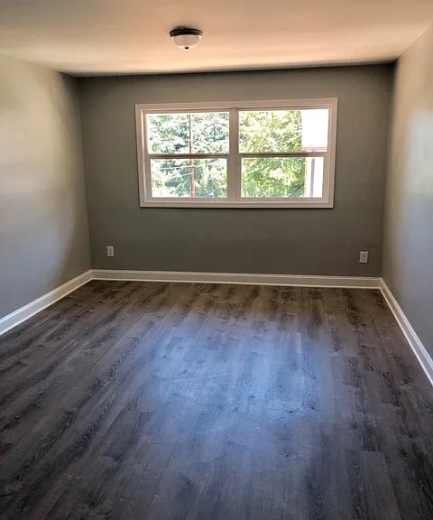 536 College St #4 — Photo 5