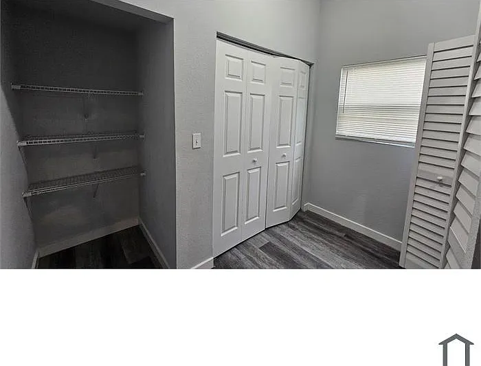 1446 W 23rd St — Photo 2