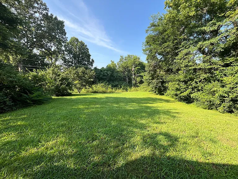 197 Wilkenson Dr NE — Photo 10