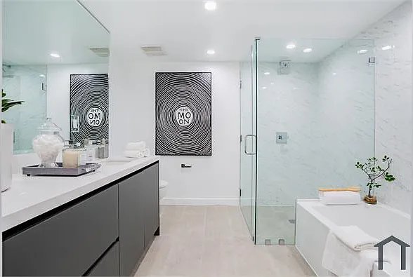 1846 N Cherokee Ave #202 — Photo 6