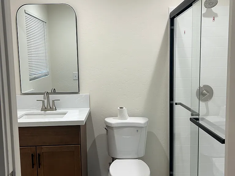 634 Theta Ave #B — Photo 3
