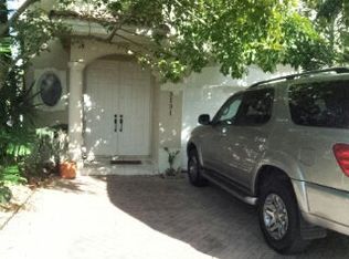 3131 NW 101st Pl, Doral, FL 33172