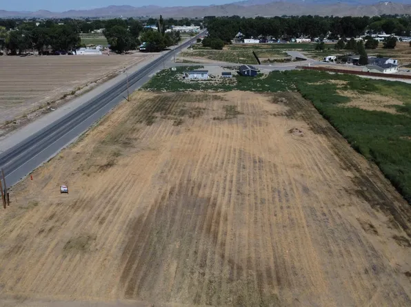 861 W Bridge St, Yerington, NV 89447