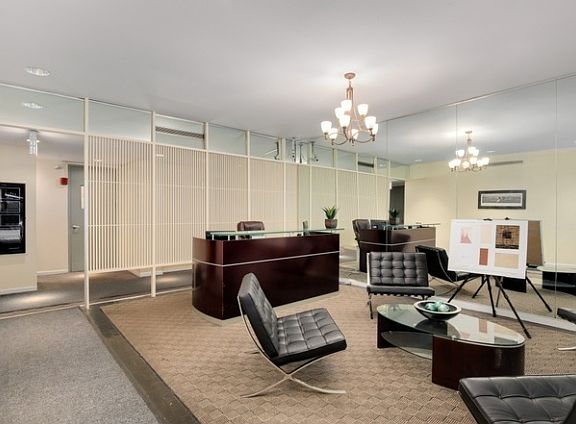 4th image of 2728 N Hampden Ct APT 1010