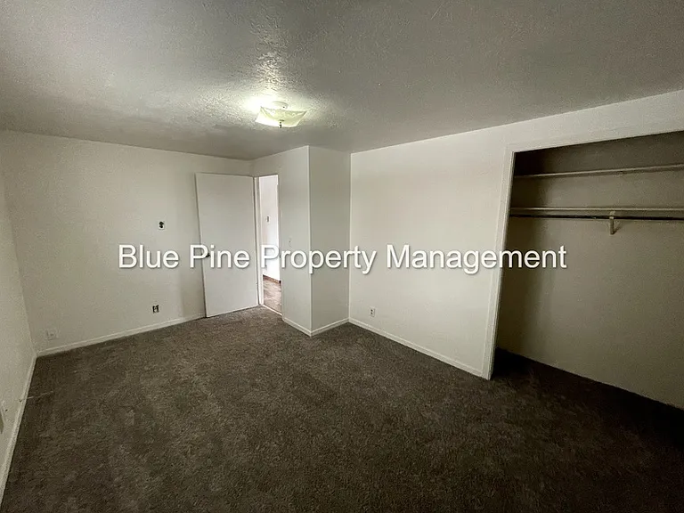 450 H St #2 — Photo 9
