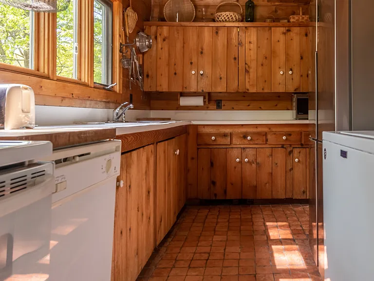 25 Holly Hill Rd — Photo 11