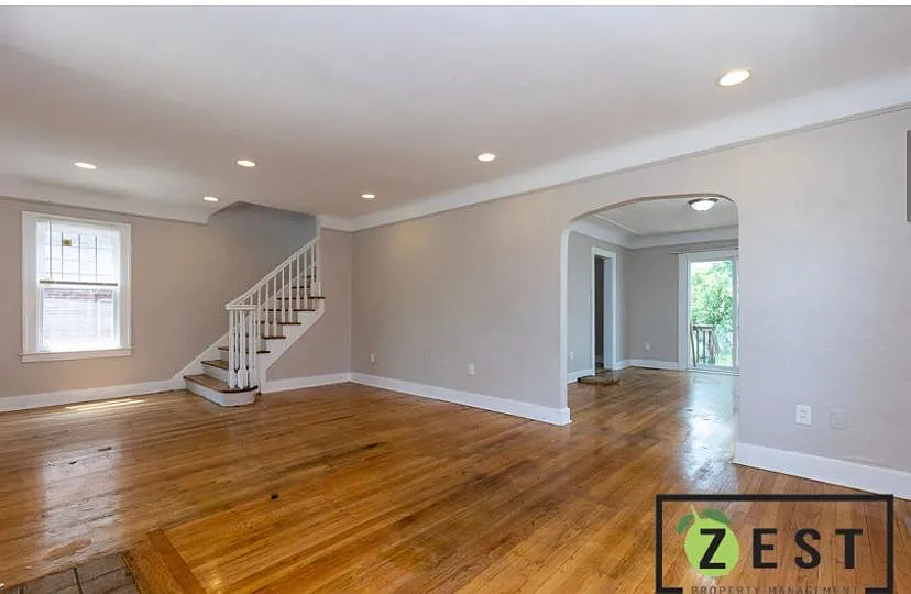 15430 Eastburn St photo 1