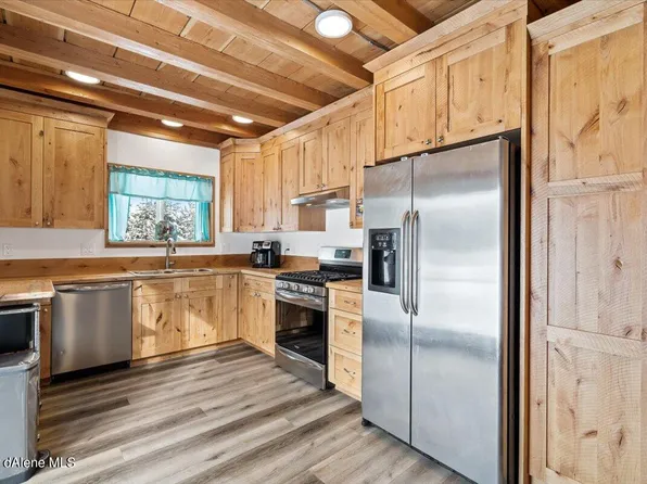 29222 N 1st St, Athol, ID 83801