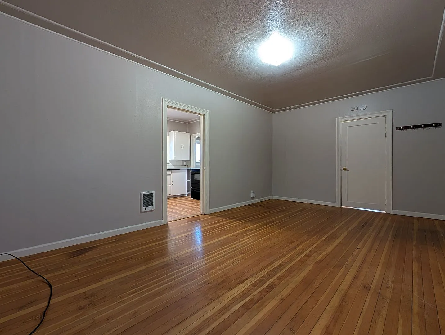 Nice 1 bed/1bath duplex in Springfield! — Photo 4
