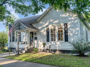 1301 & 1305 S College St, Georgetown, TX 78626