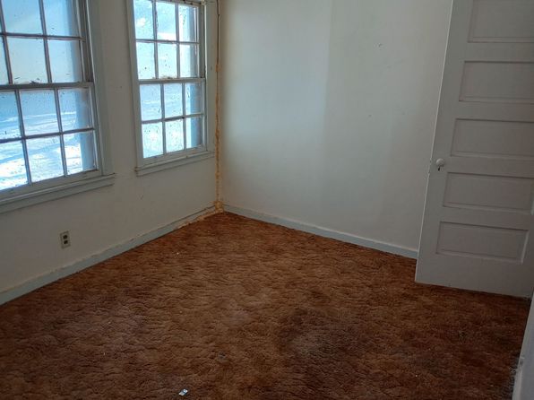 wichita-kansas-443609268 picture