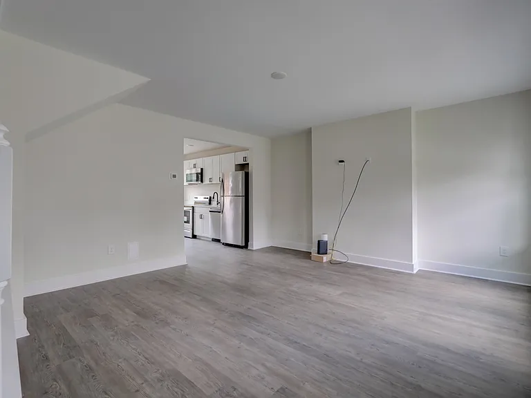 209 S Woodrow St — Photo 6
