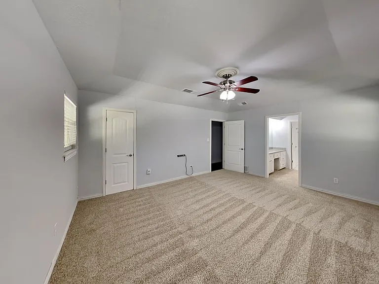 3704 Astoria Dr — Photo 12