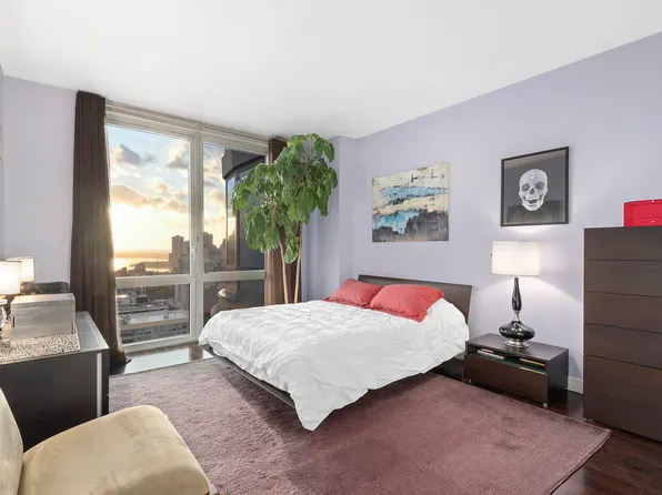 306 Gold St APT 34E, Brooklyn, NY 11201