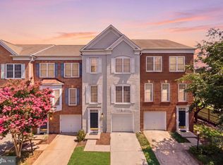2512 Terra Cotta Cir, Herndon, VA 20171