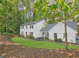 965 Heards Ferry Rd, Atlanta, GA 30328