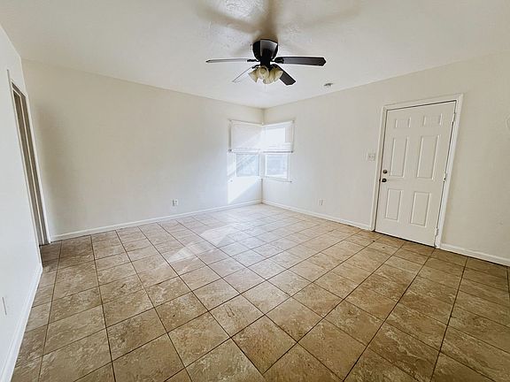 3rd image of 624 Goodman St