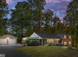211 Lake Shore Dr, Fredericksburg, VA 22405