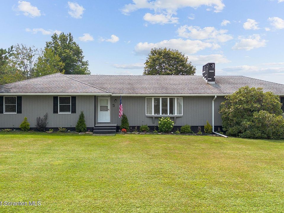 1st image of 5 Patti Ann Dr