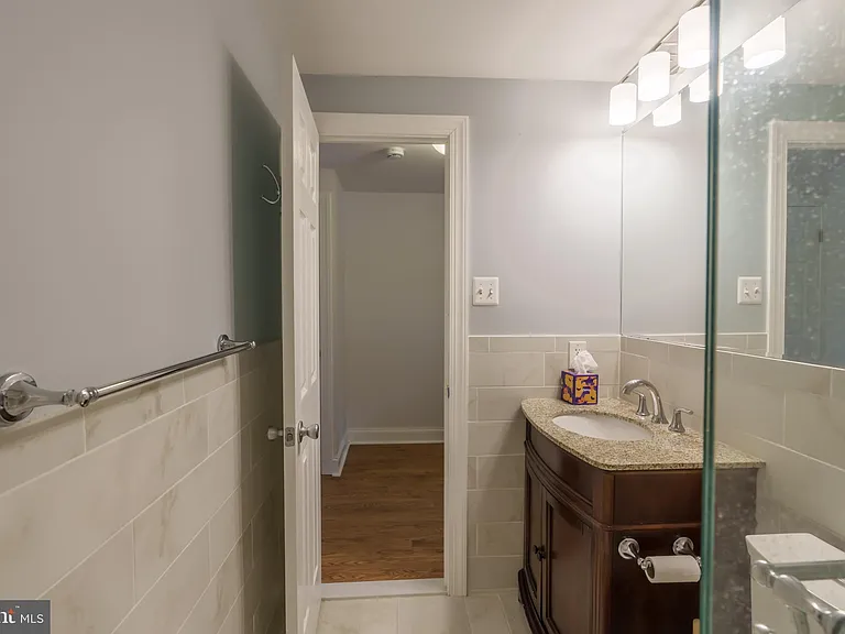 5776 Yellowrose Ct — Photo 17