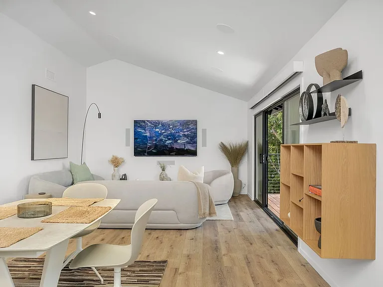 34031 Mazo Dr — Photo 8