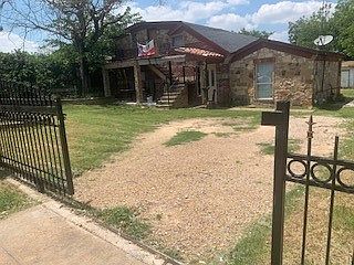 1st image of 3811 Falls Dr