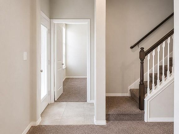 2nd image of 1412 Laguna Meadows Trl