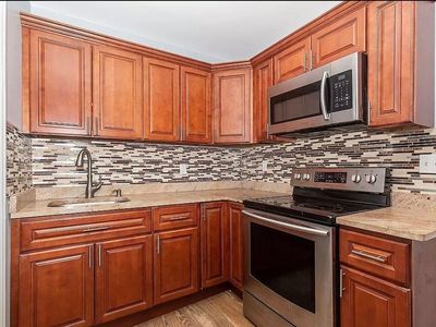 133 W 5th St, Bayonne, NJ, 07002