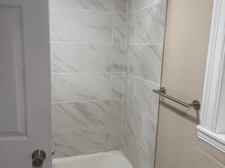 118 Norwood Rd — Photo 8