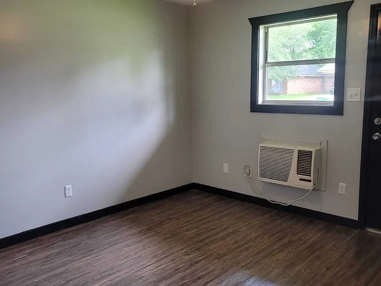 4324 Union Ave — Photo 18