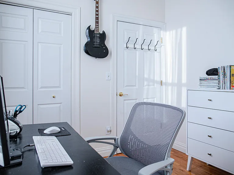461 4th St #5W — Photo 8