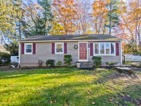 134 Mallard Cir, Agawam, MA 01001