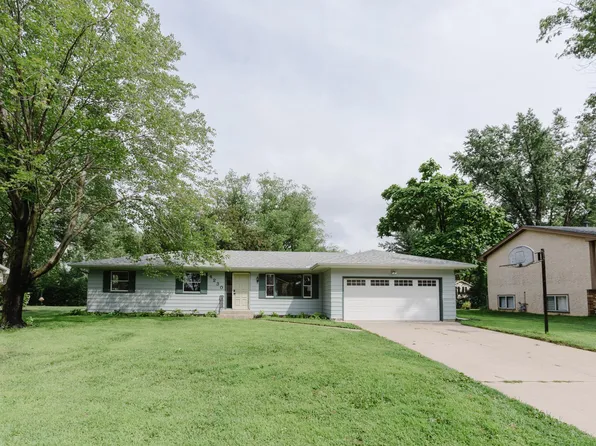 4230 Edgemont St, Vadnais Heights, MN 55127